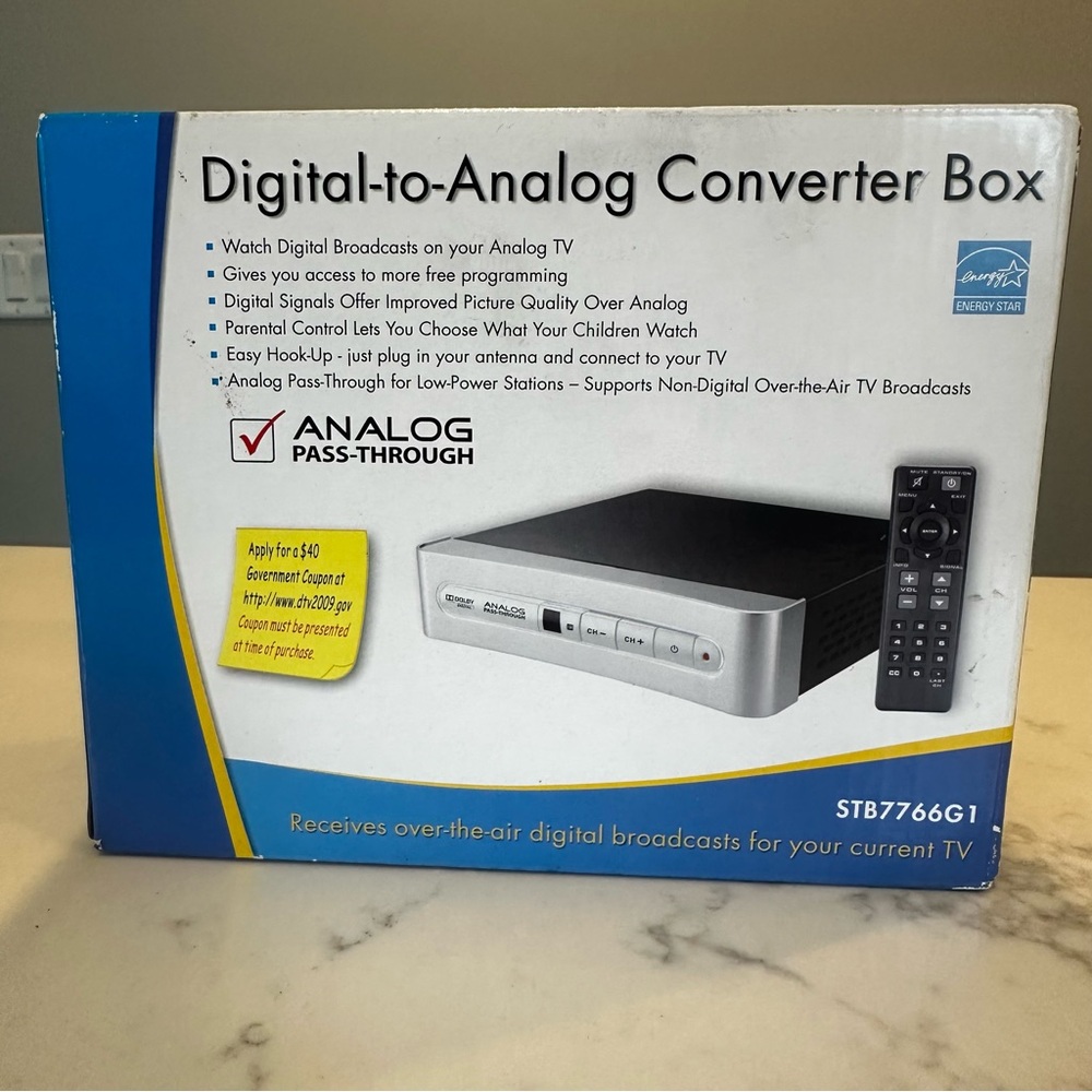 Digital-to-Analog Converter Box - Silver/Black
